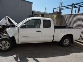 2012 Toyota Tacoma White Extended Cab 2.7L AT 2WD 